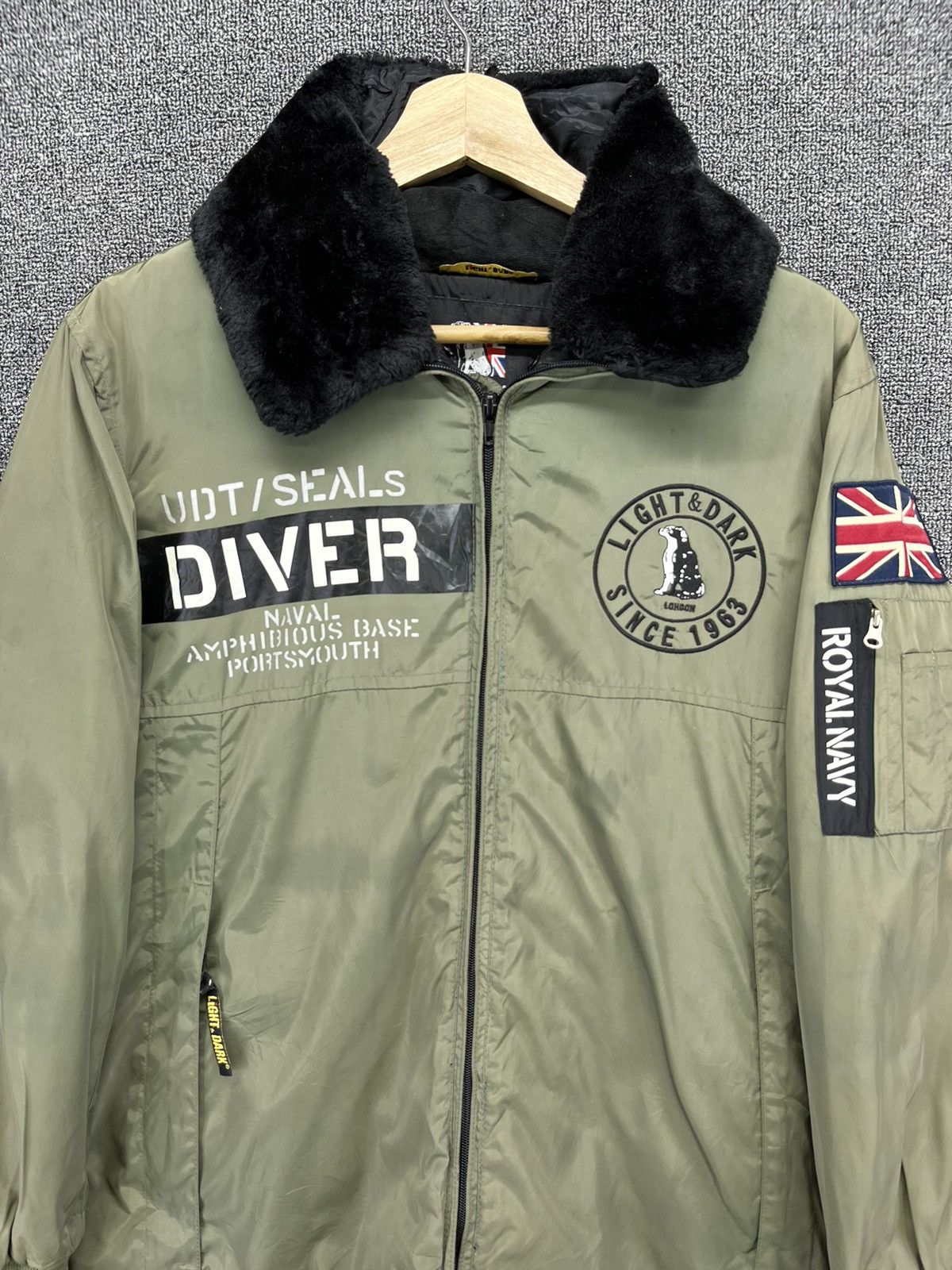 Vintage Vintage Light & Dark London Outdoor Jacket Size US XL / EU 56 / 4 - 5 Thumbnail