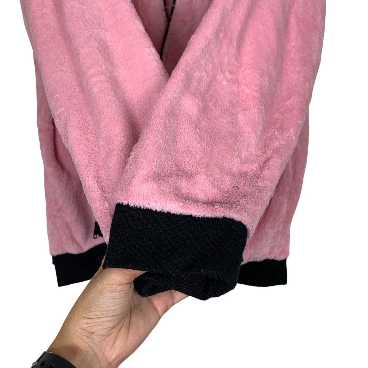 Japanese Brand HELLO KITTY EMBROIDERY LOGO PINK FLEECE HODDIES #0095-C6 Size US XXL / EU 58 / 5 - 15 Thumbnail
