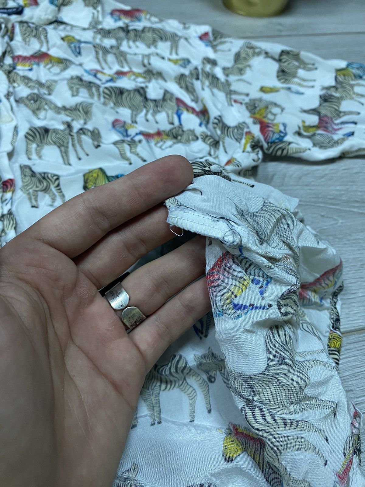 Versace Jeans Couture Versace 🦓 vintage Zebra painted shirt buttons Size L / US 10 / IT 46 - 7 Thumbnail