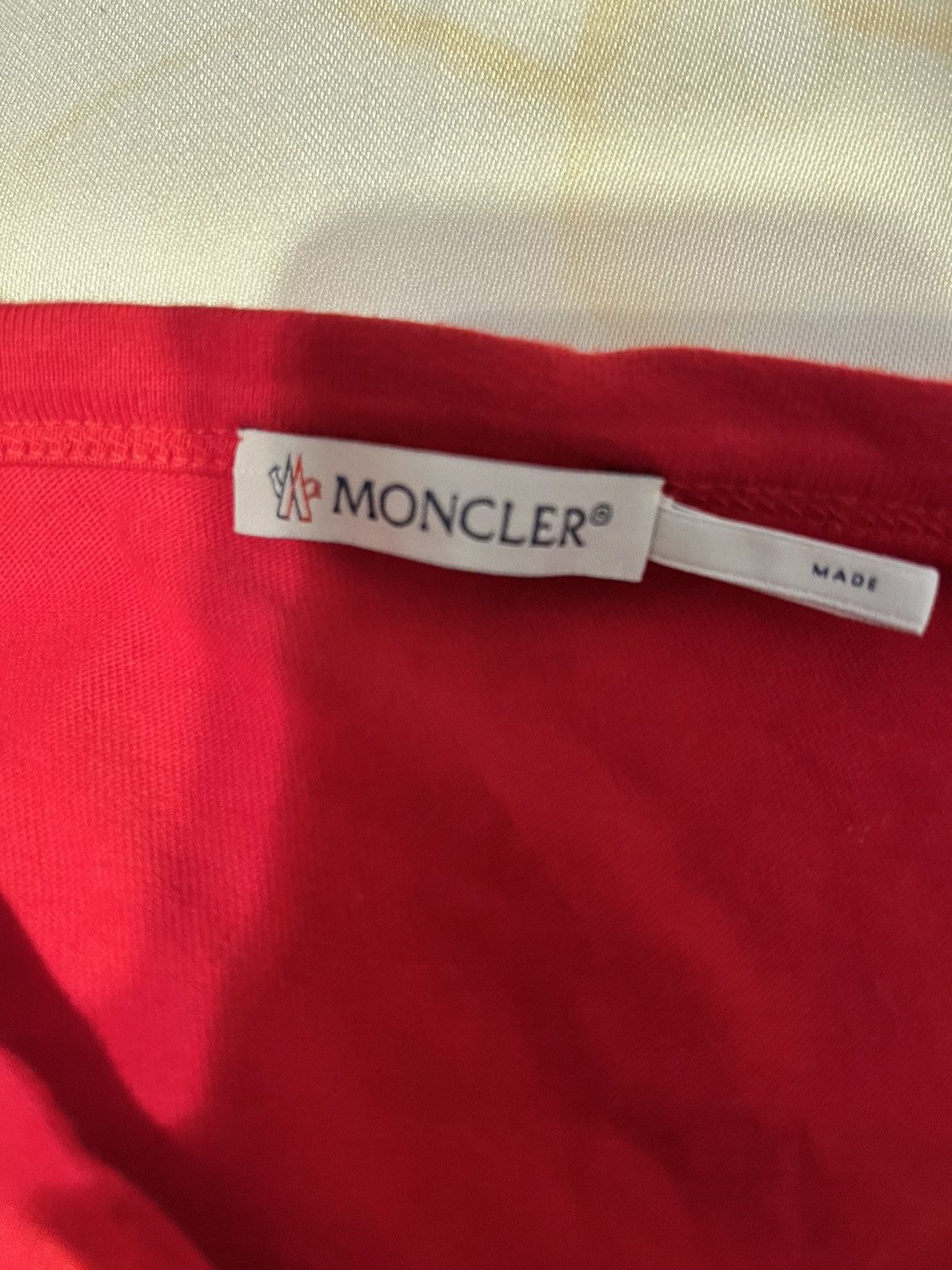 Moncler Moncler tshirt Size US S / EU 44-46 / 1 - 2 Thumbnail