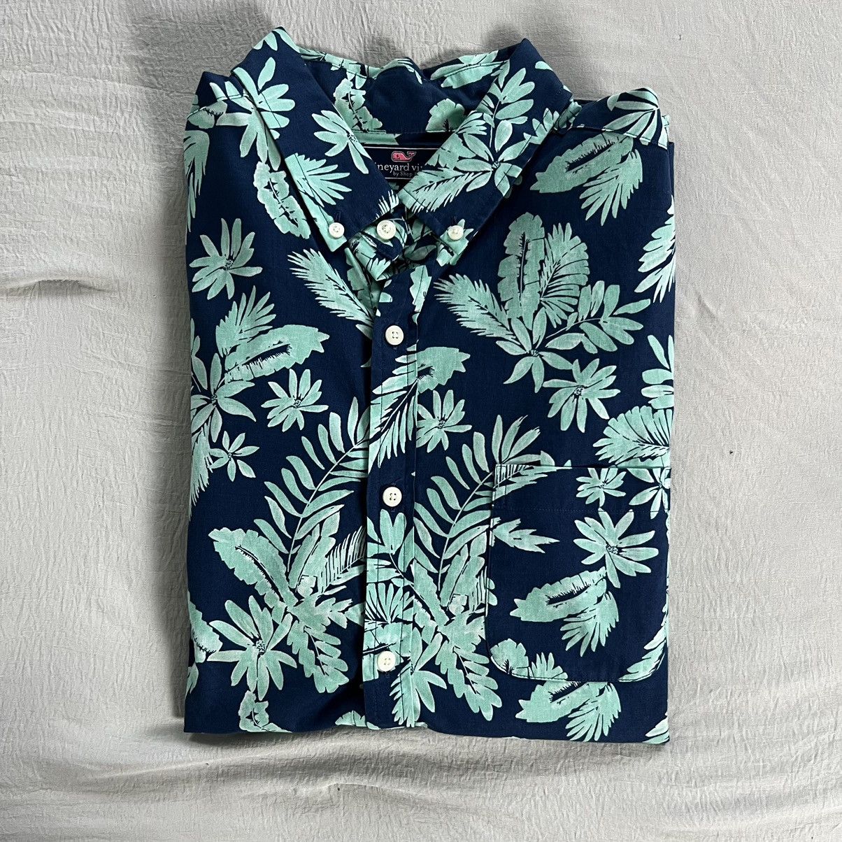 Vineyard Vines Vineyard vines men’s short sleeve button down Size US L / EU 52-54 / 3 - 1 Thumbnail