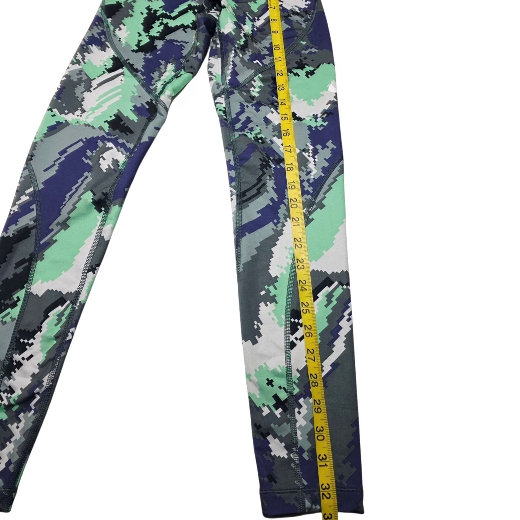 Nike Nike Pro Hyperwarm Leggings 811092-508 Digital Print Training Women XS Geometric Pattern Activewear Compression Pull On Skinny Multi-Color1 Size 26" / US 2 / IT 38 - 4 Thumbnail