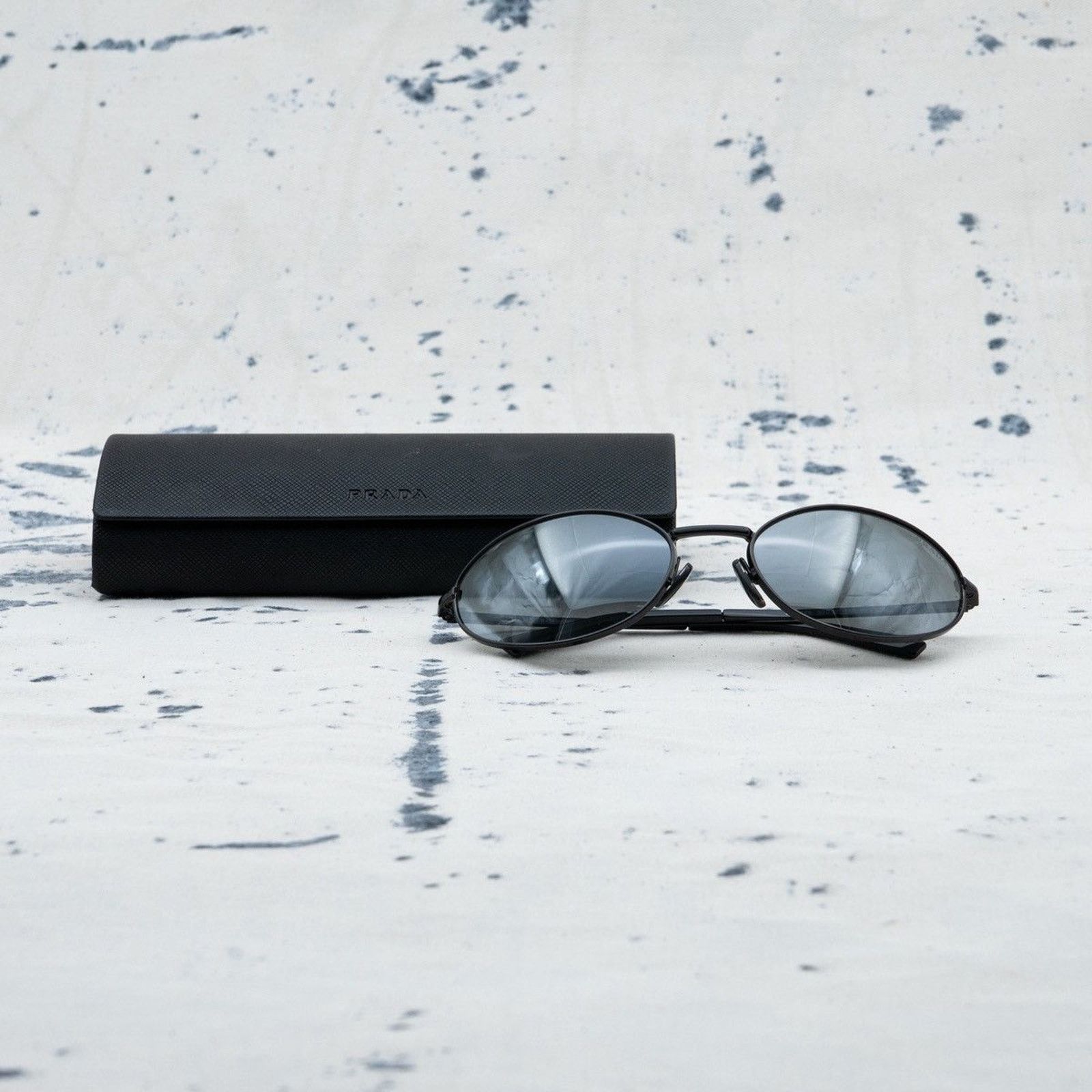 Vintage prada logo black mirrored aviator oval sunglasses