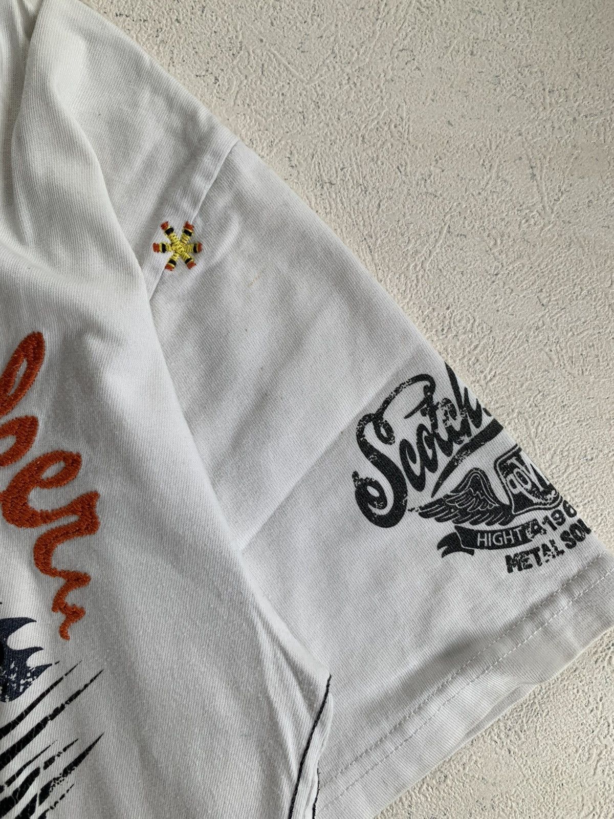 Japanese Brand Y2K Japanese Trade Mark Bone Shake Tee Size US M / EU 48-50 / 2 - 9 Thumbnail