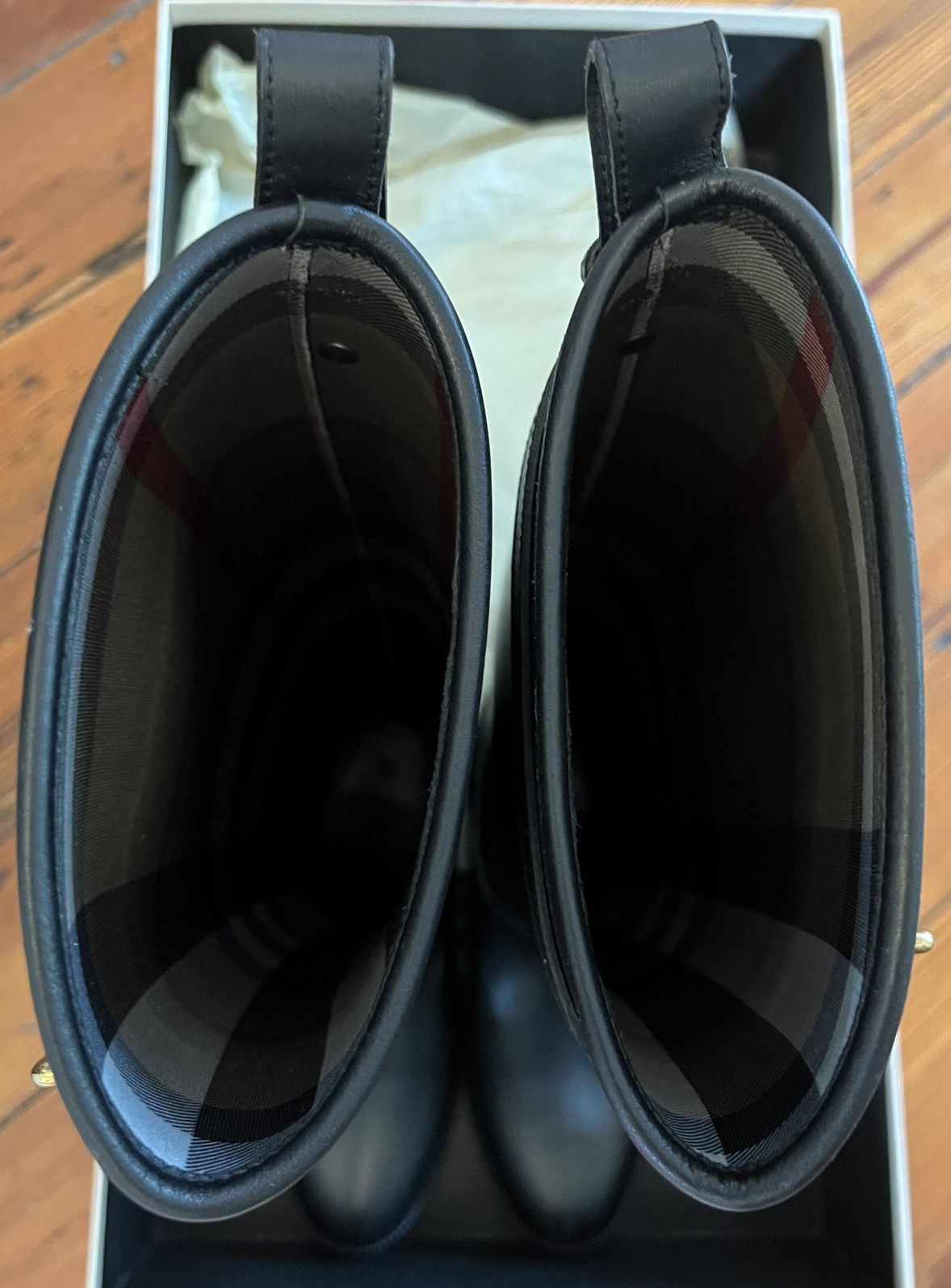 Burberry Authentic Burberry black brain riding rainboot belt Italy 37 Size US 6.5 / IT 36.5 - 8 Thumbnail