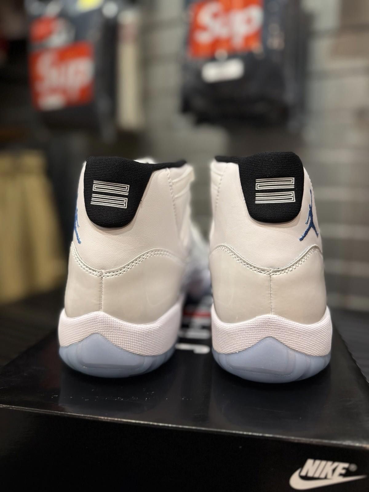 Jordan Brand Size 11 - Men Air Jordan 11 Retro 2024 Legend Blue Columbia Size US 11 / EU 44 - 6 Thumbnail