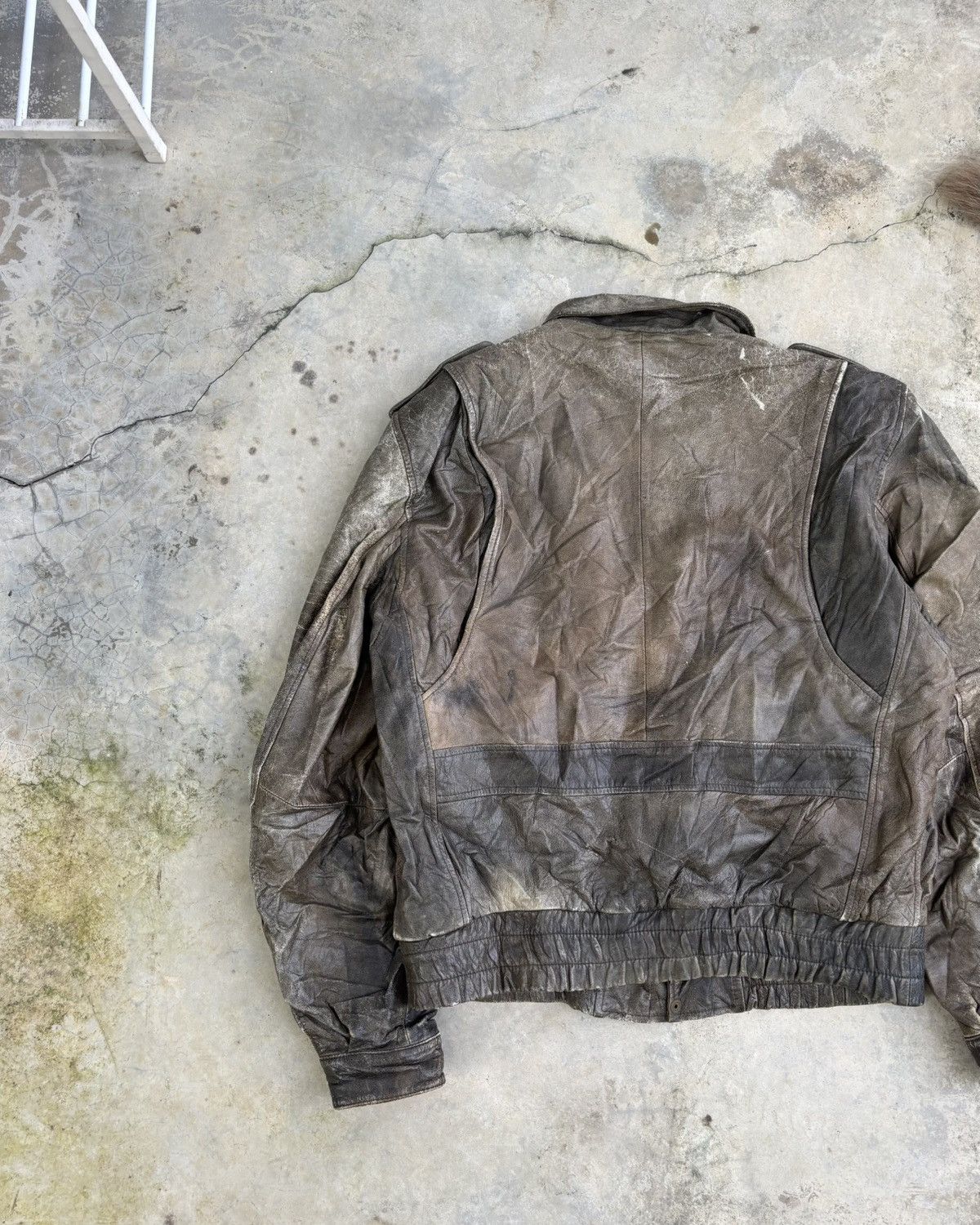 Kadoya Vintage Distressed Cafe Racer Aviator Pilot Leather Jacket Size US L / EU 52-54 / 3 - 7 Thumbnail