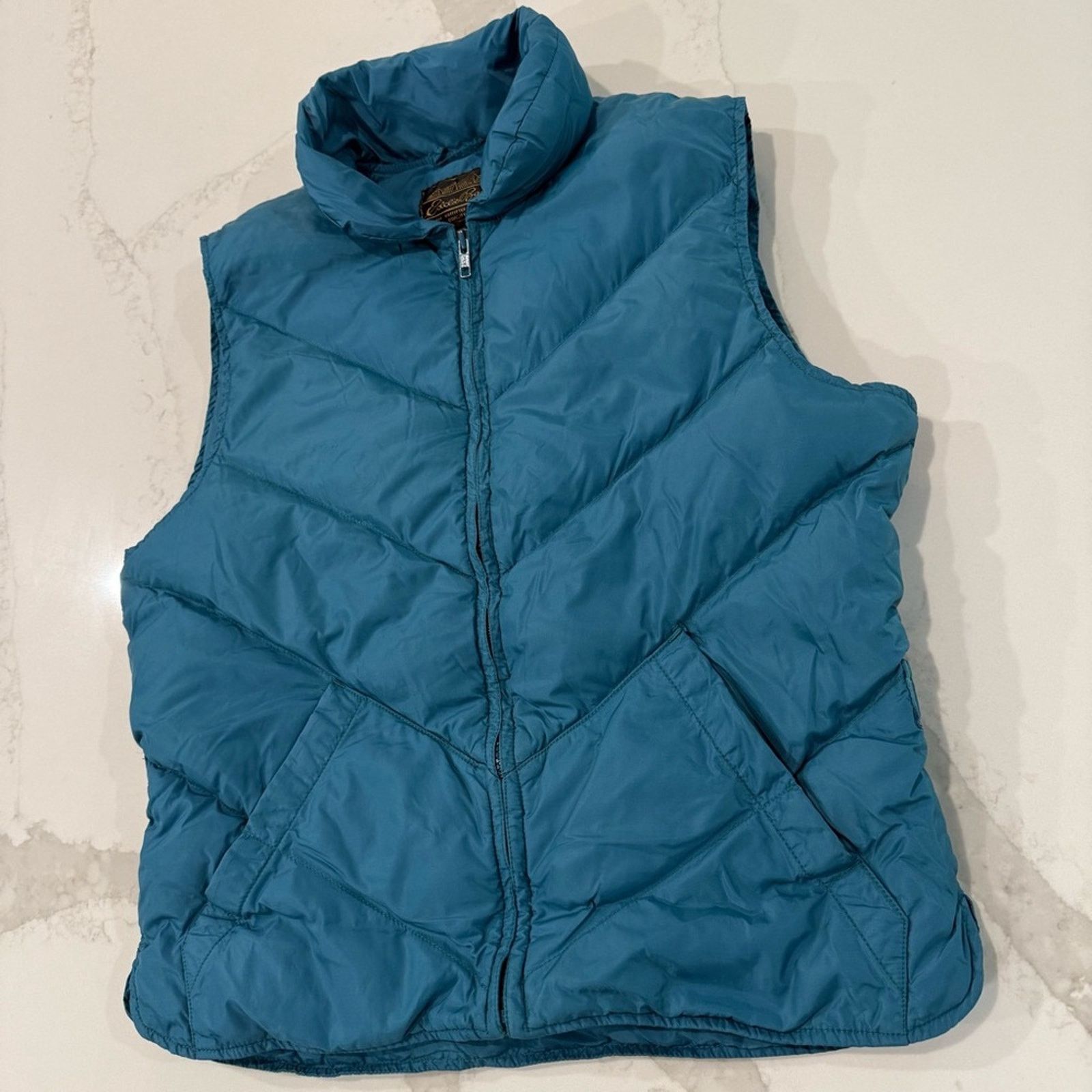 Eddie Bauer Vintage Eddie Bauer GooseDown Chevron Puffer Vest Womens Med Size M / US 6-8 / IT 42-44 - 2 Thumbnail