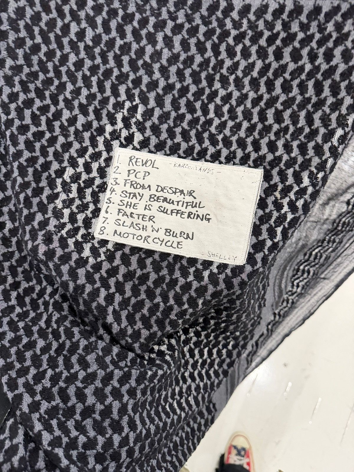 Raf Simons A/W 01-02 RAF SIMONS ‘RIOT RIOT RIOT’ KEFFIYEH SCARF Size ONE SIZE - 3 Thumbnail