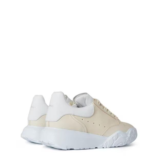 o1g2r1mq0324 Trainers in Vanilla