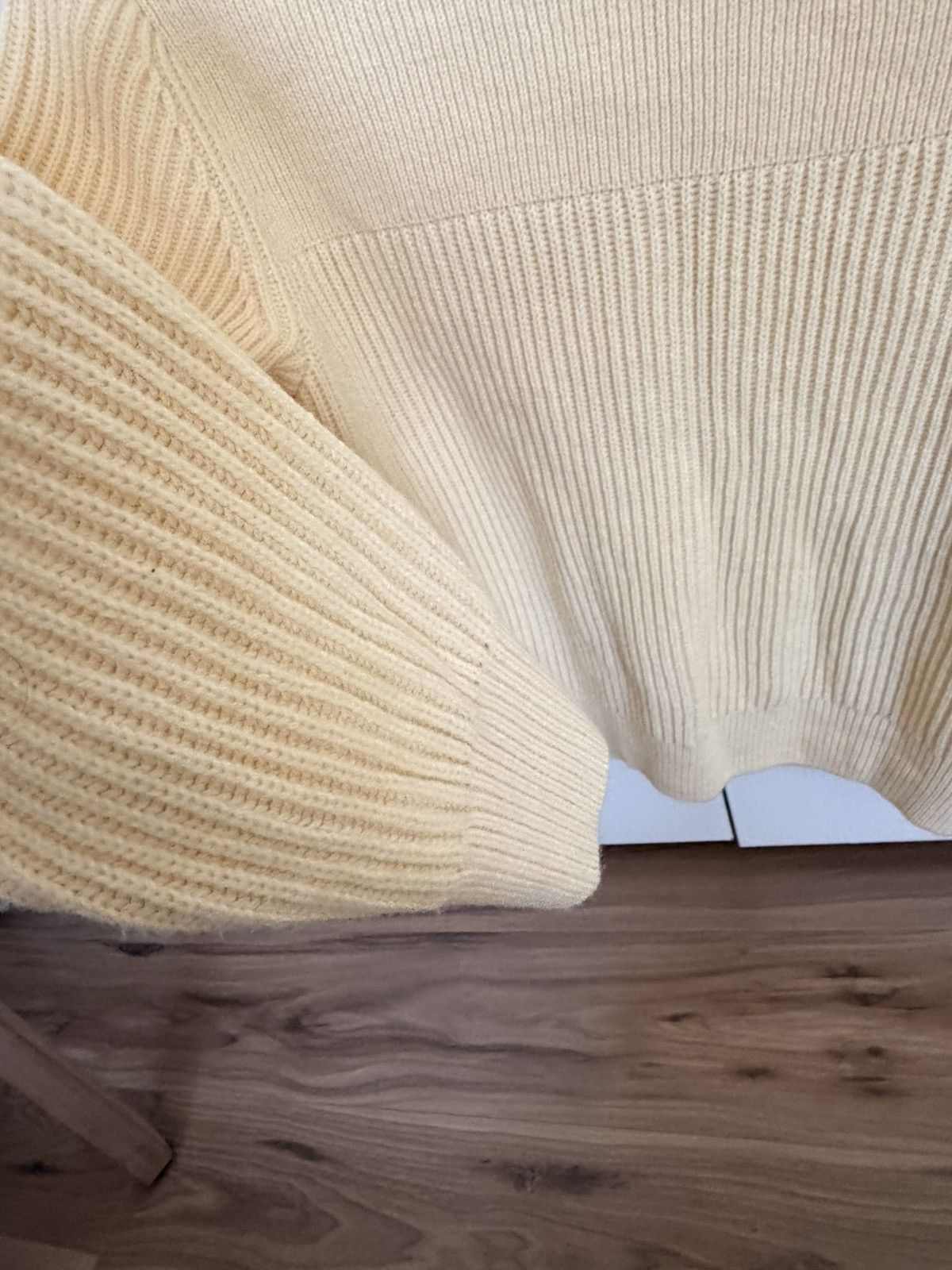 JW Anderson × Uniqlo JW Anderson Uniqlo Yellow Sweater Size US S / EU 44-46 / 1 - 5 Thumbnail