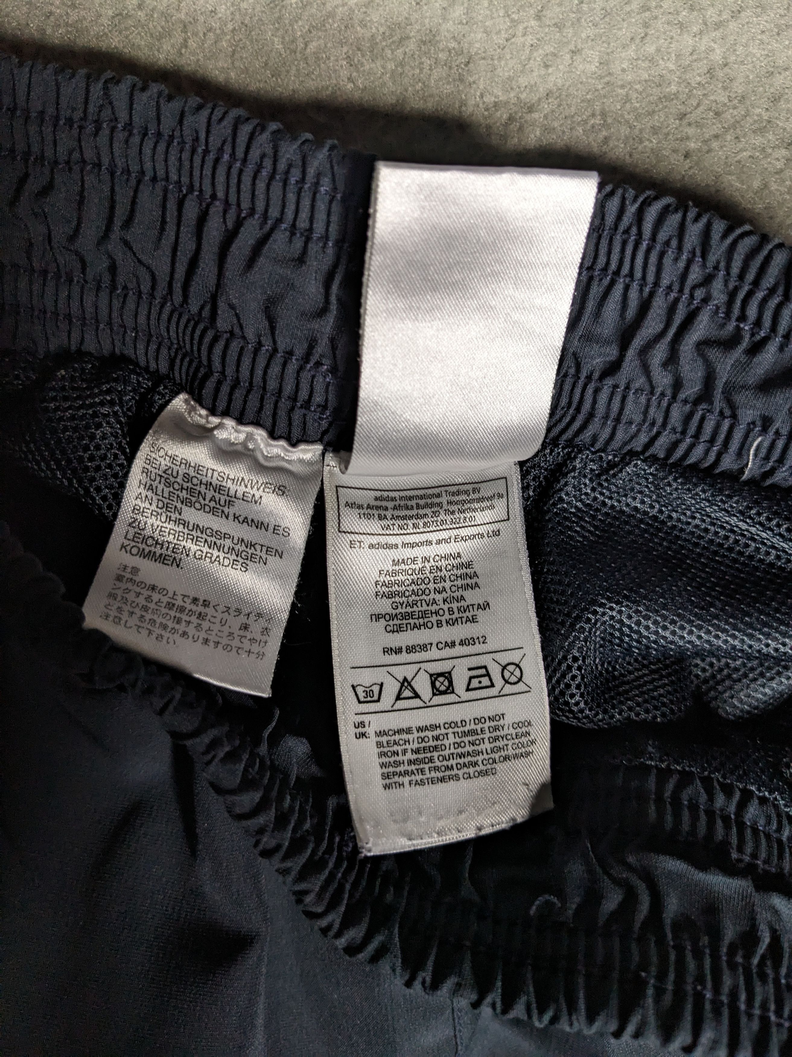 Adidas Adidas Real Madrid Track Pants Medium Soccer Football Y2K Size US 30 / EU 46 - 8 Thumbnail