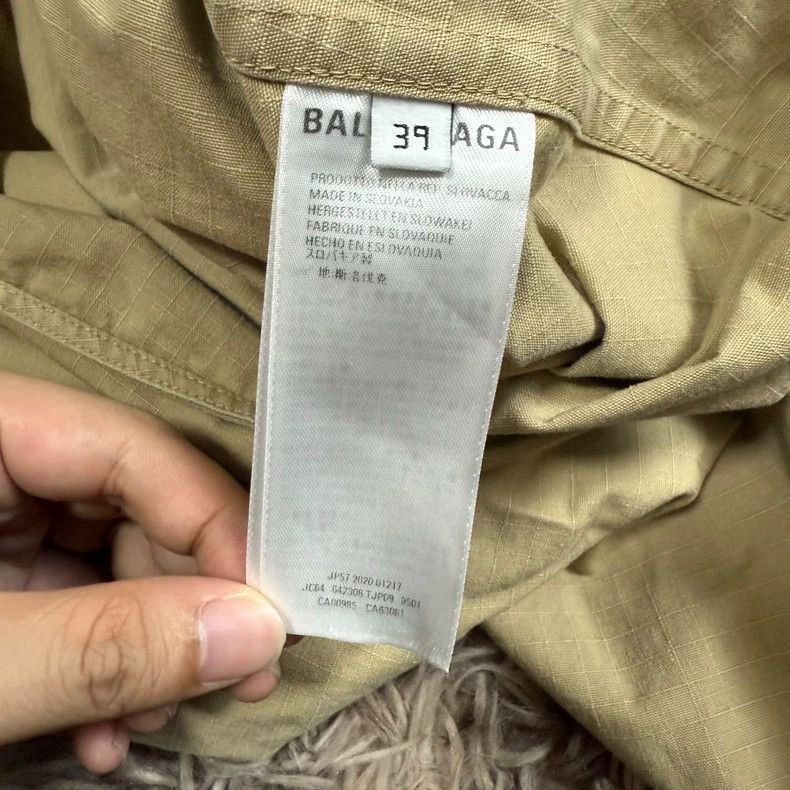 Balenciaga Balenciaga Logo Button Up Shirt Size US M / EU 48-50 / 2 - 5 Thumbnail