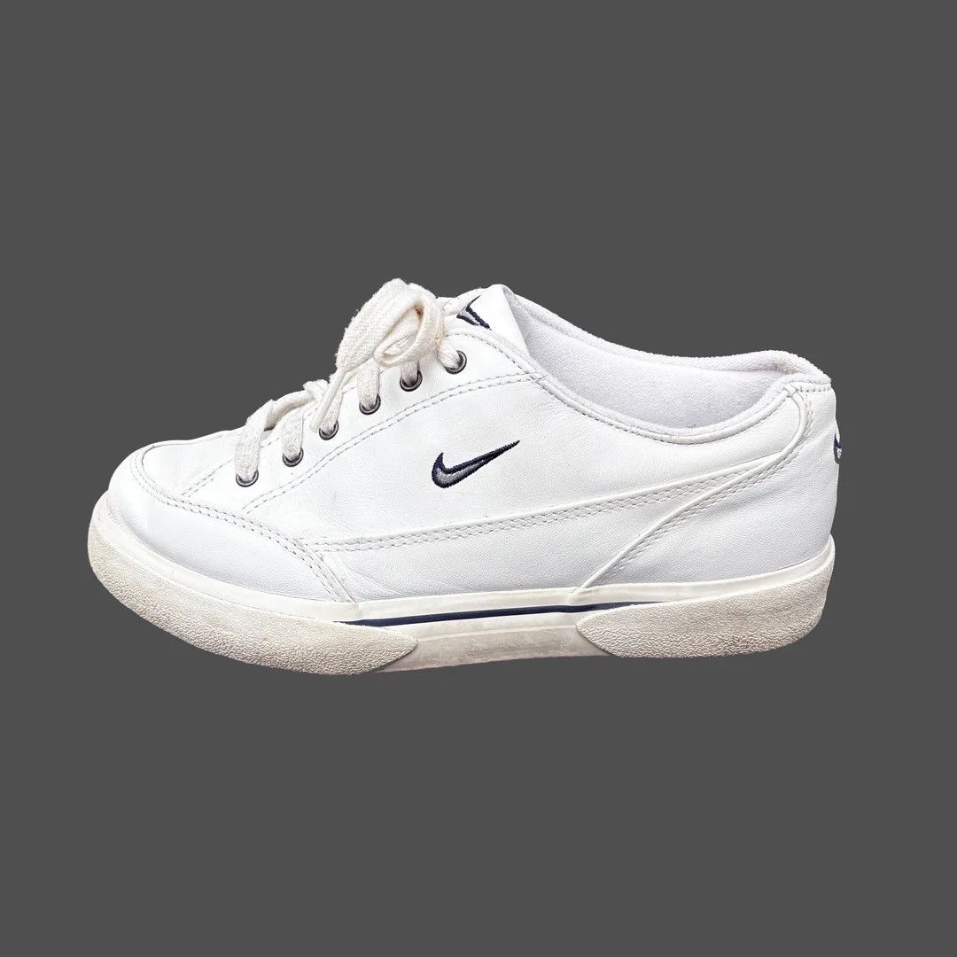 Nike Nike Court 2002 7.5 Women White Logo Tennis Sneakers Shoes Size US 7.5 / IT 37.5 - 2 Thumbnail