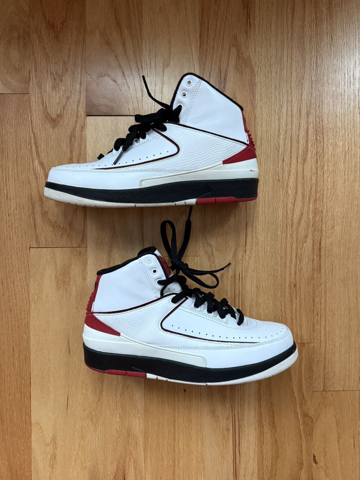 Jordan Brand Air jordan 2 QF white varsity red (2010) US8 Size US 8 / EU 41 - 1 Thumbnail