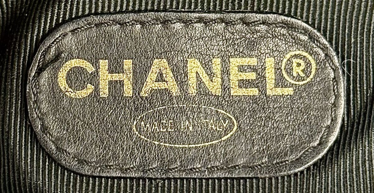 Chanel Chanel - Lagerfeld - 1994 - Triple CC - Mini Caviar Backpack Size ONE SIZE - 19 Thumbnail