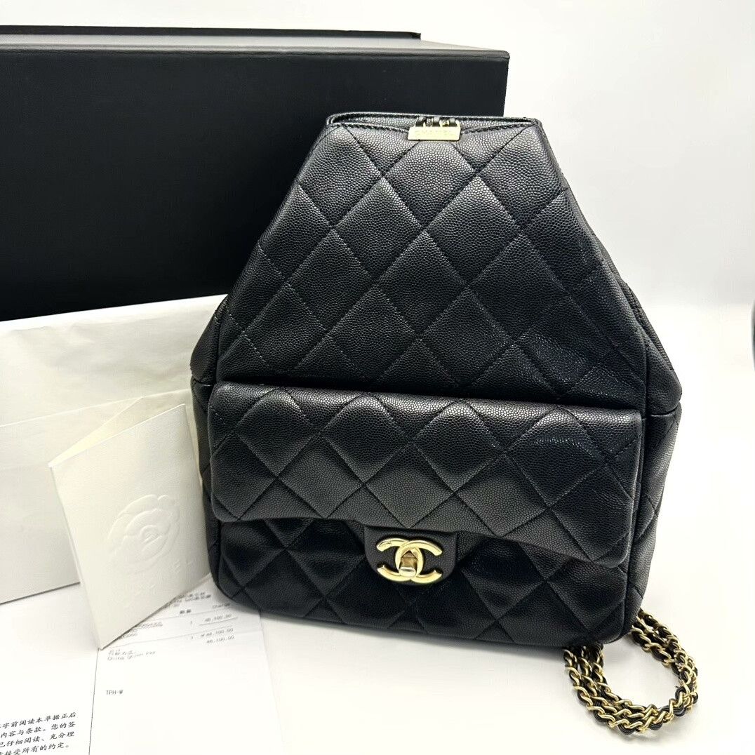 Chanel Pre-loved Bag Very good condition Size ONE SIZE - 1 Thumbnail