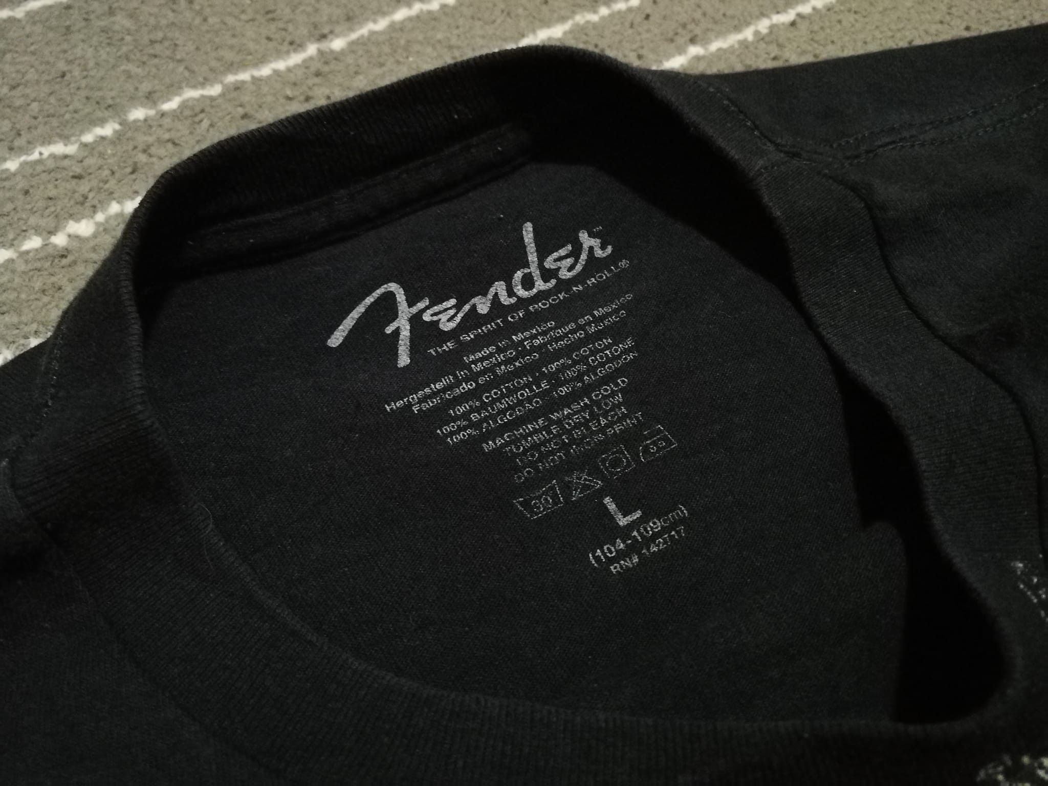 Fender Fender custom Shop y2k M Size US M / EU 48-50 / 2 - 4 Thumbnail