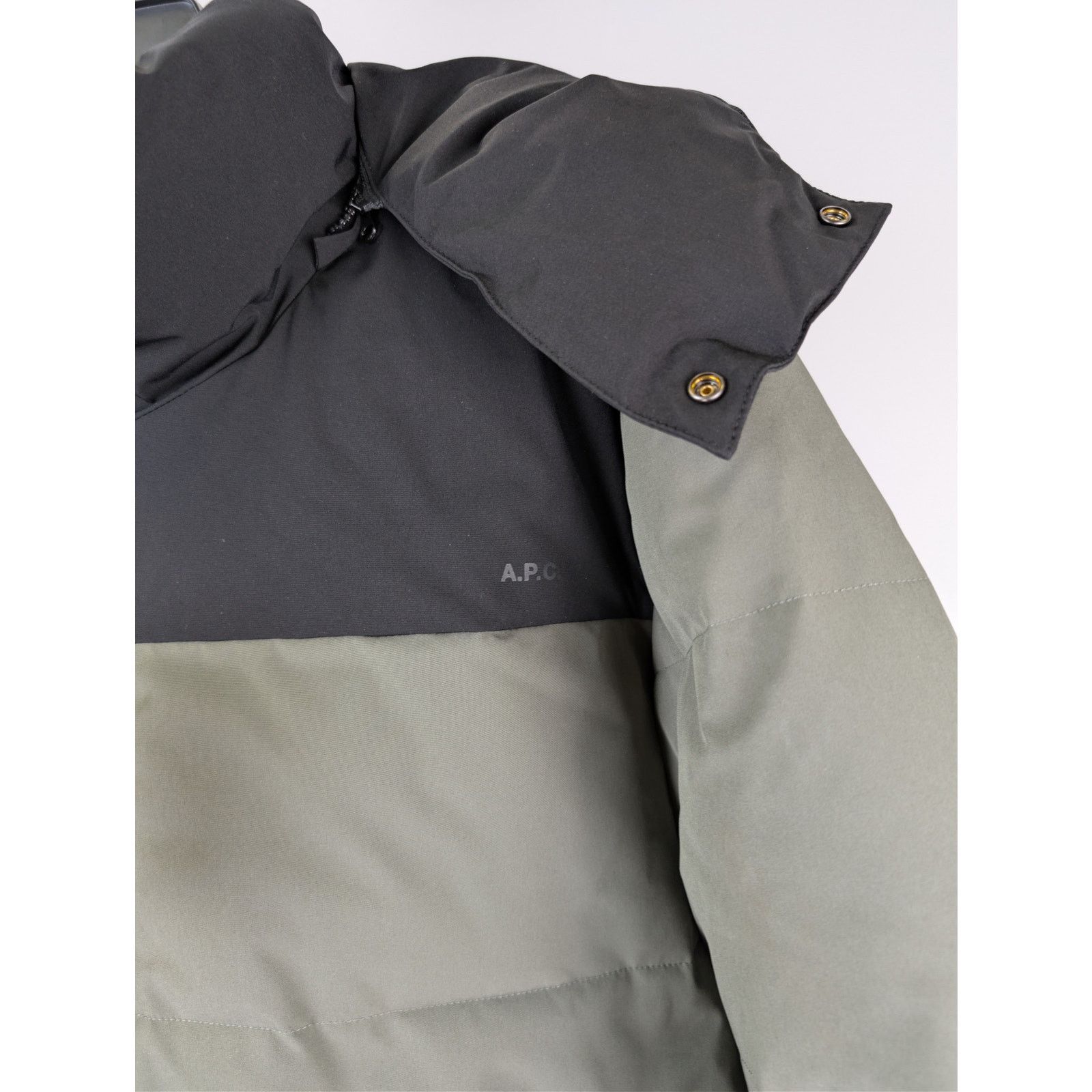 A.P.C. o1rshd1 Reversible Doudoune Sam Hoodie Jacket Kaki Military Size US L / EU 52-54 / 3 - 8 Thumbnail