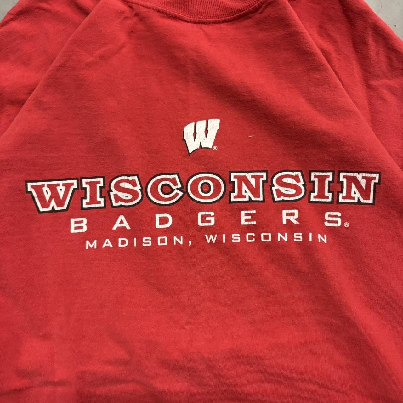 Vintage Crazy Vintage Y2K/2000s Wisconsin Badgers College Long Sleeve Shirt! Size US L / EU 52-54 / 3 - 2 Thumbnail