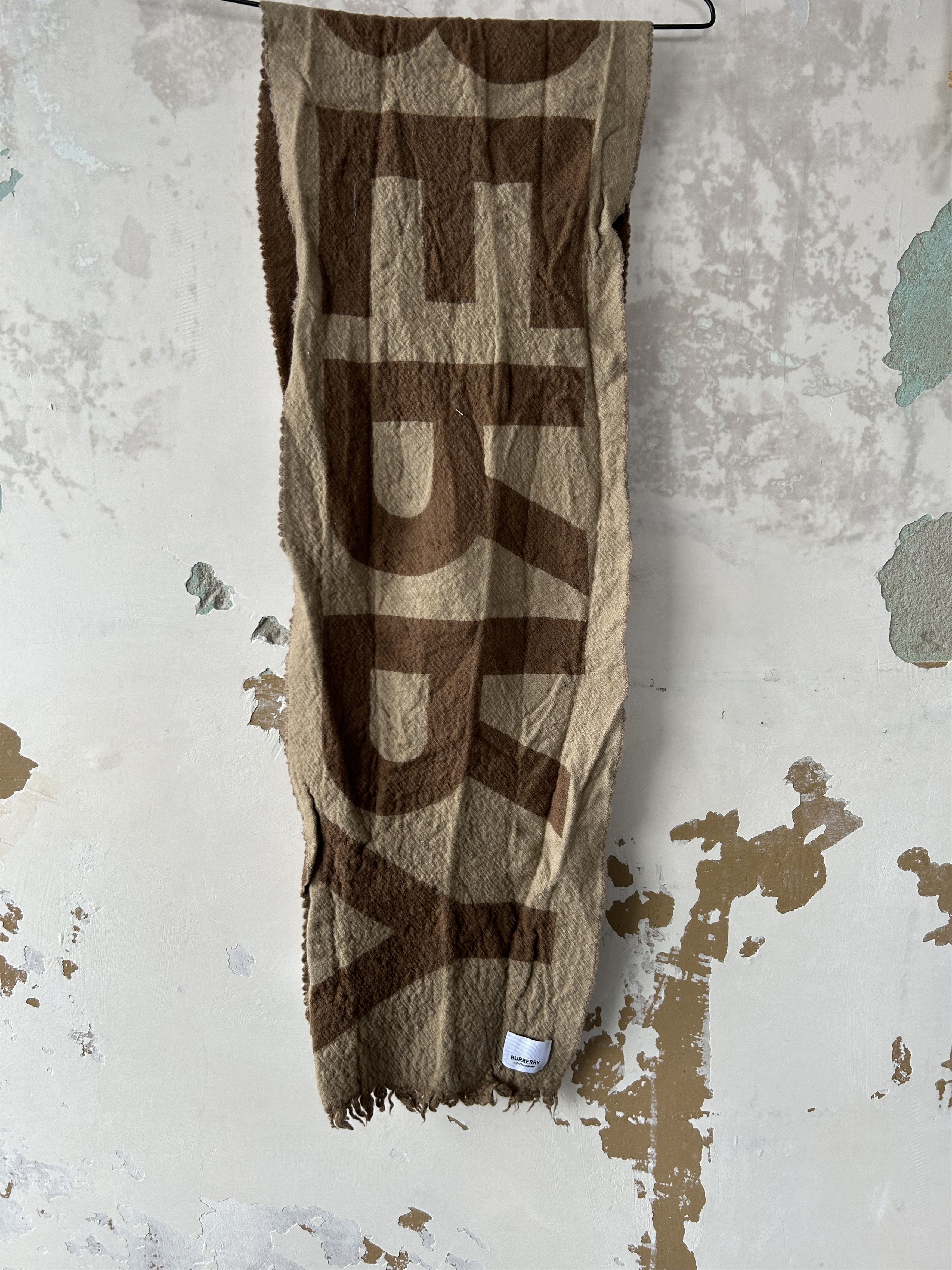 Burberry × Vintage Burberry Scarf Wool Scarves Size ONE SIZE - 1 Thumbnail