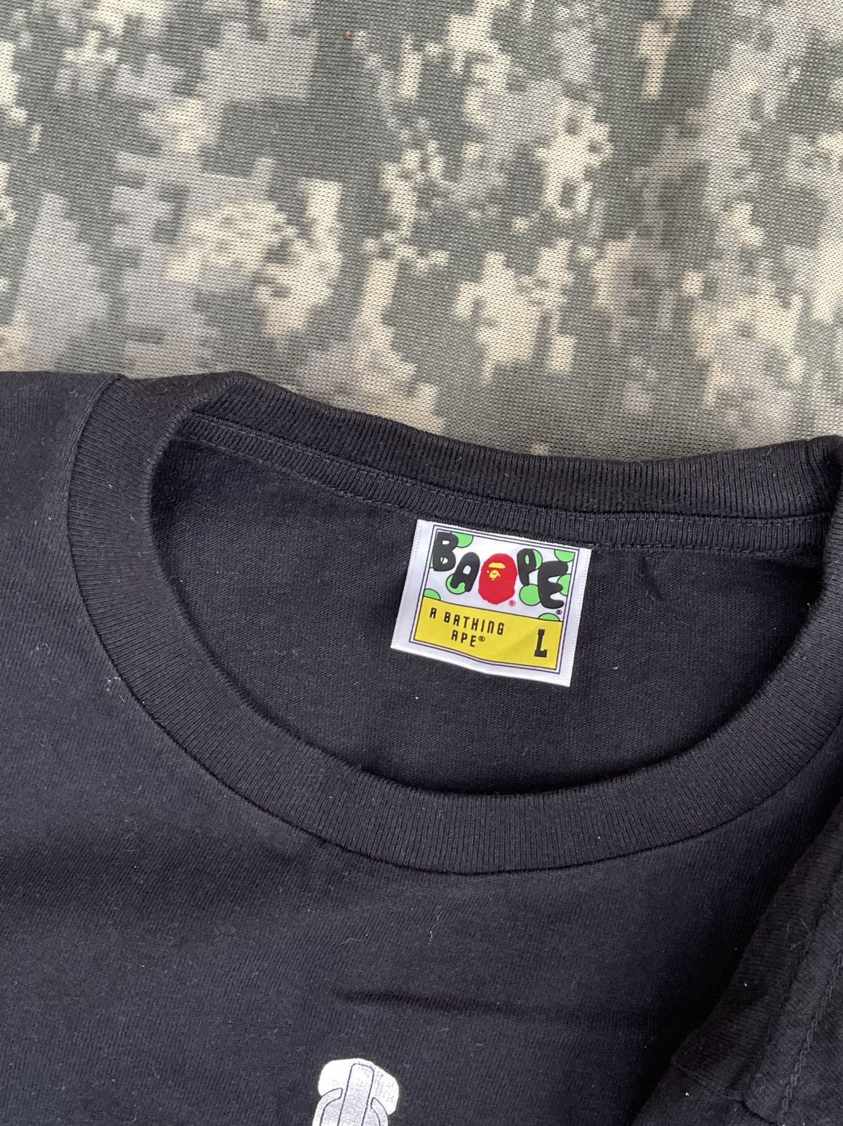 Bape 1ST CAMO SHARK TEE Size US L / EU 52-54 / 3 - 3 Thumbnail