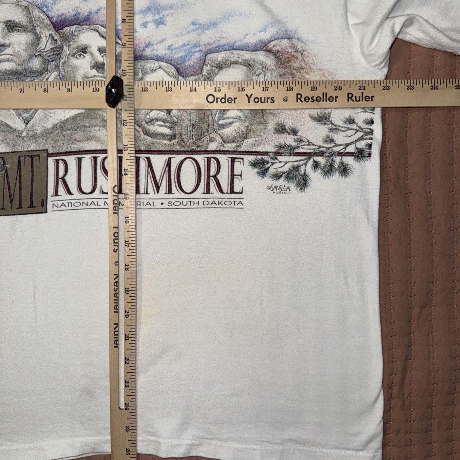 Anvil Mt. Rushmore L White Single Stitch Memorial Souvenir Tee 90s Size US L / EU 52-54 / 3 - 6 Thumbnail