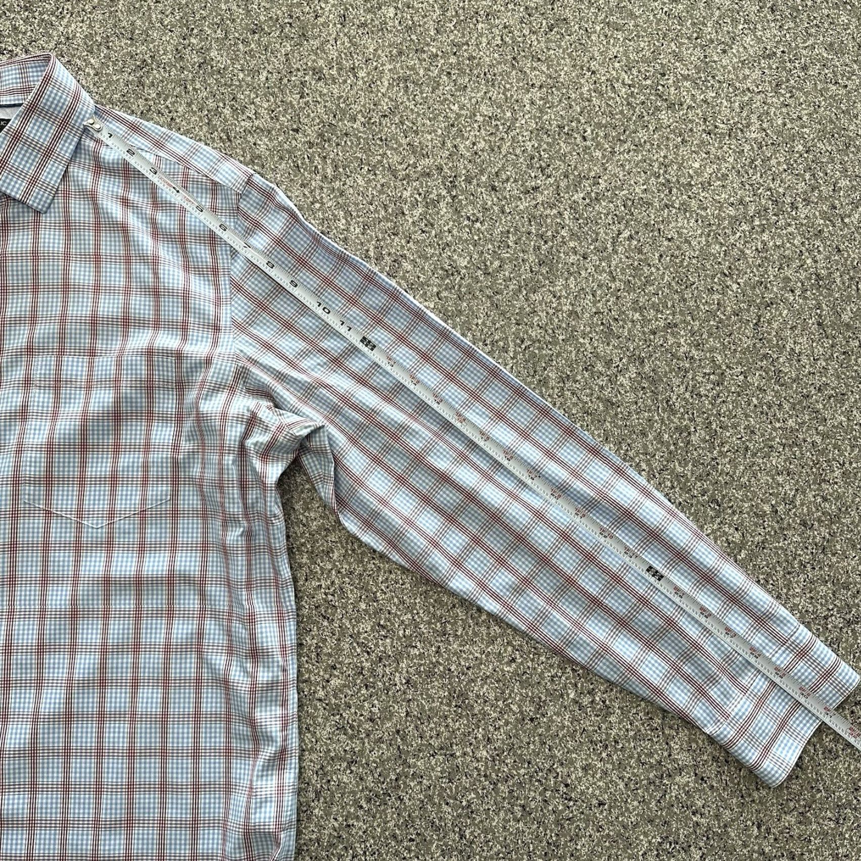 Banana Republic Banana Republic Button-Up Shirt Mens L Blue Plaid Non-Iron Classic Shirt Size US L / EU 52-54 / 3 - 5 Thumbnail