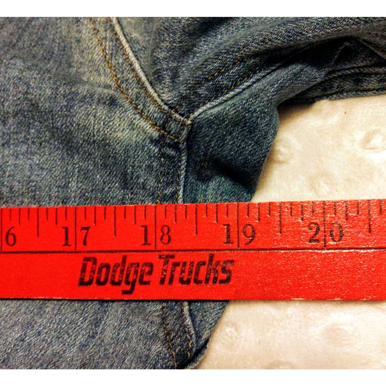 CO Duluth Trading Co Denim Jean Jacket Women’s XS Distressed Blue Button Up Size 26" / US 2 / IT 38 - 6 Thumbnail