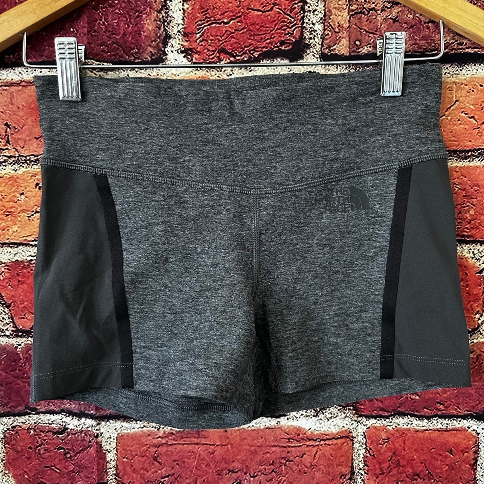 The North Face Woman’s the north face athletic shorts Size 27" / US 4 / IT 40 - 3 Thumbnail