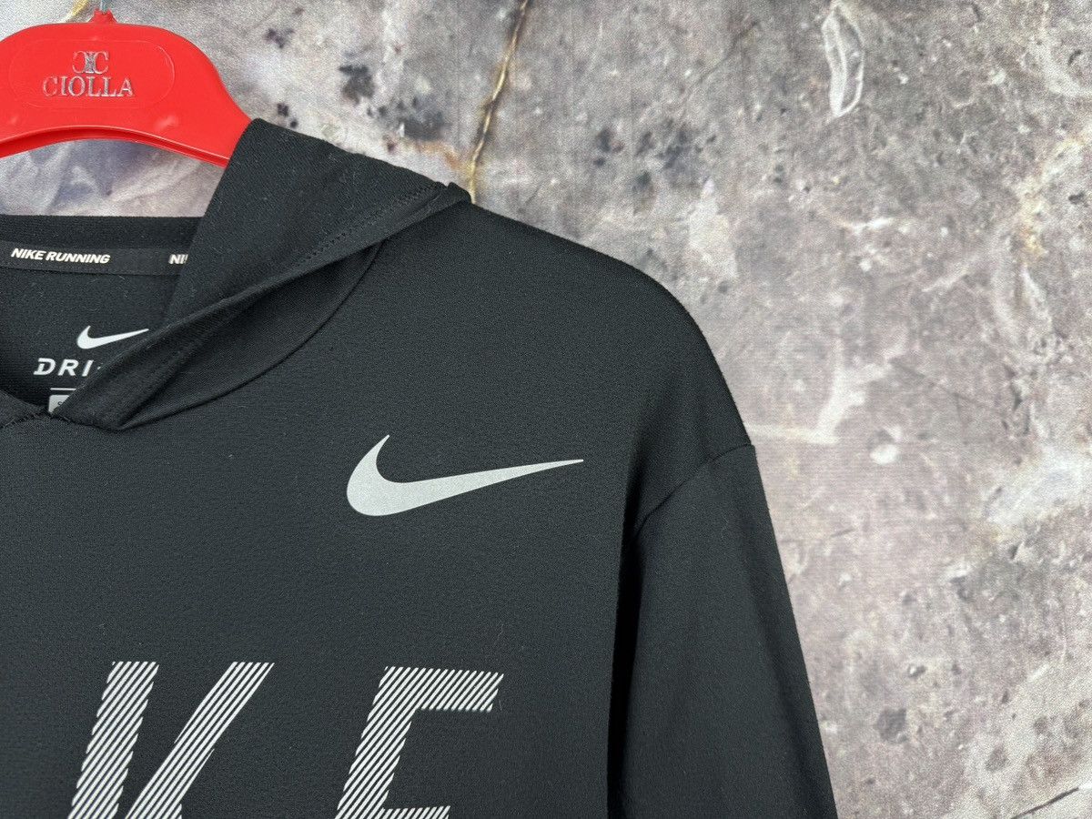 Nike Men’s Nike Running Hooded Sweatshirt Sportswear Size Small Size US S / EU 44-46 / 1 - 5 Thumbnail