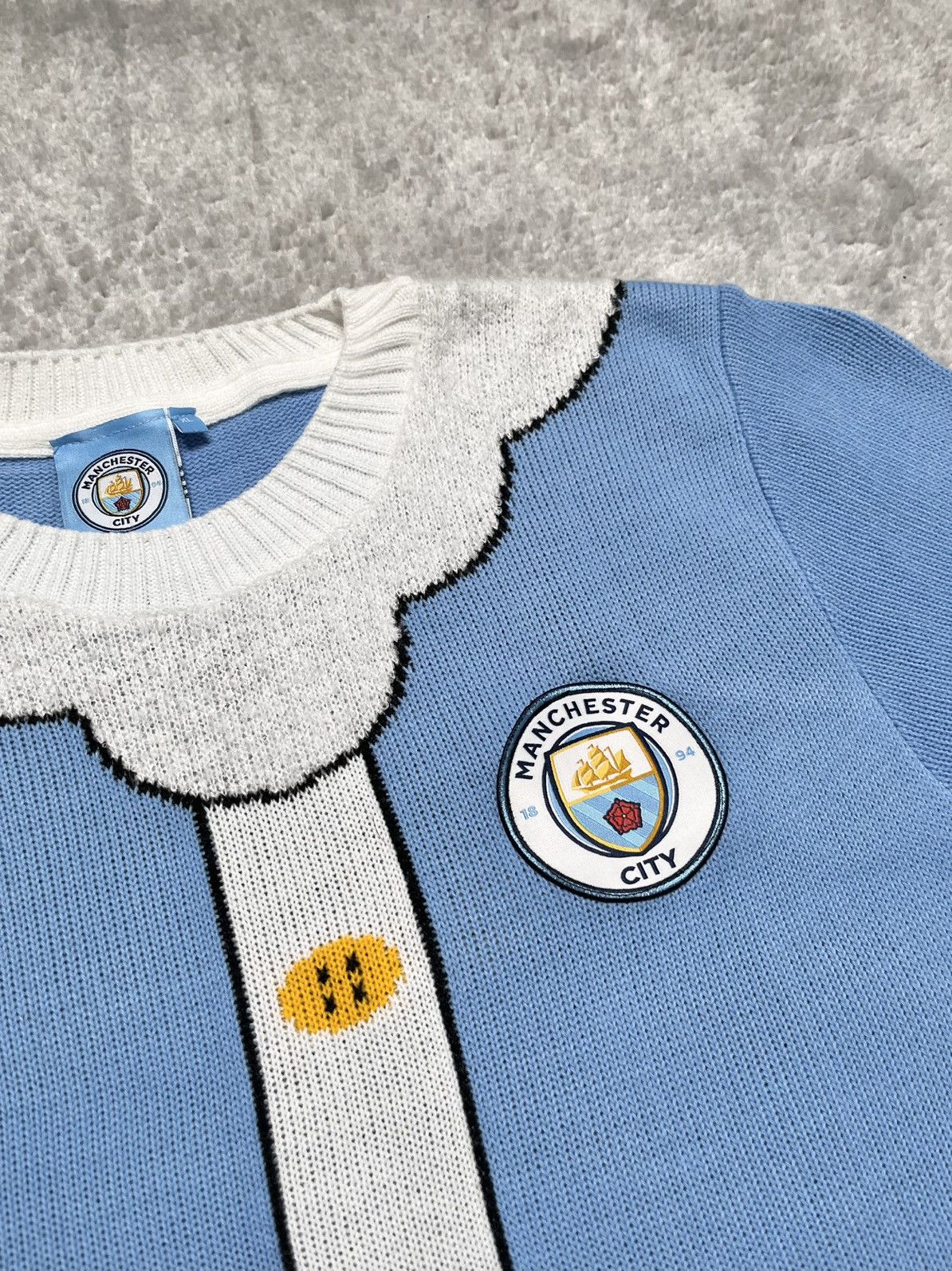 Vintage Vintage Blue Sweater Knit Manchester City Christmas Size US L / EU 52-54 / 3 - 4 Thumbnail