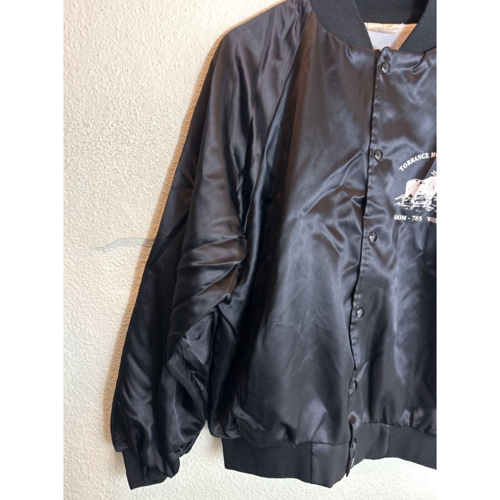 Vintage VINTAGE Auburn Satin Bomber Jacket White Black Full Snap Men L Jacket Size US L / EU 52-54 / 3 - 2 Thumbnail