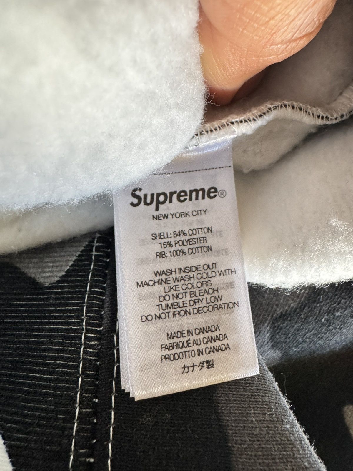 Supreme Supreme Shop Flag Half Zip Pullover Size US M / EU 48-50 / 2 - 6 Thumbnail
