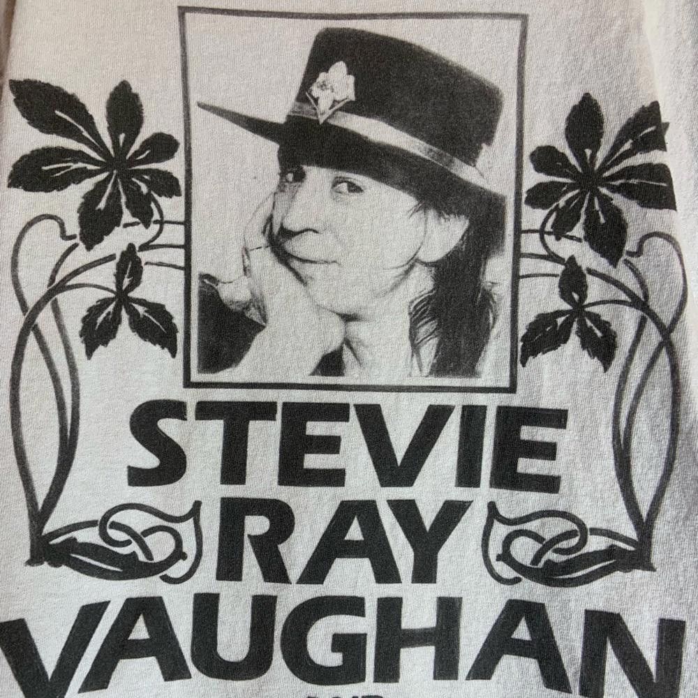 Designer Stevie Ray Vaughan Xlarge grey graphic preowned T-shirt Size US XL / EU 56 / 4 - 1 Thumbnail