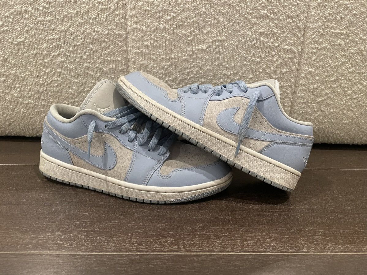 Jordan Brand Women’s Jordan 1 lows Size US 10 / IT 40 - 1 Thumbnail