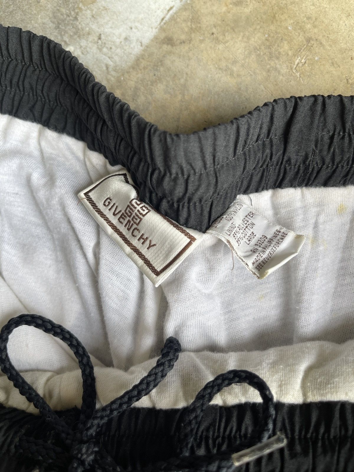 Givenchy Vintage 90s Givenchy track pants Size US 34 / EU 50 - 2 Thumbnail