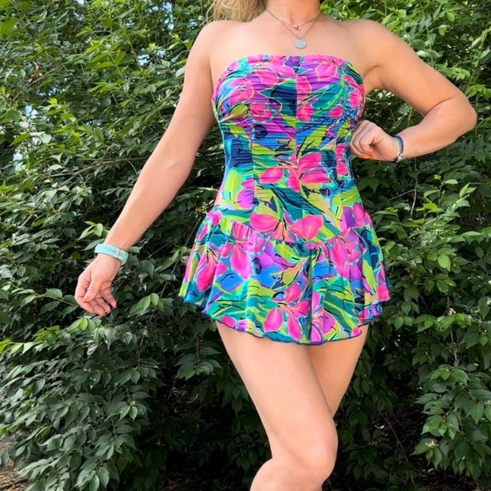 Vintage Catalina Neon Tropical Ruched Skirted Swimsuit Halter Size 8 in Pink, Women's