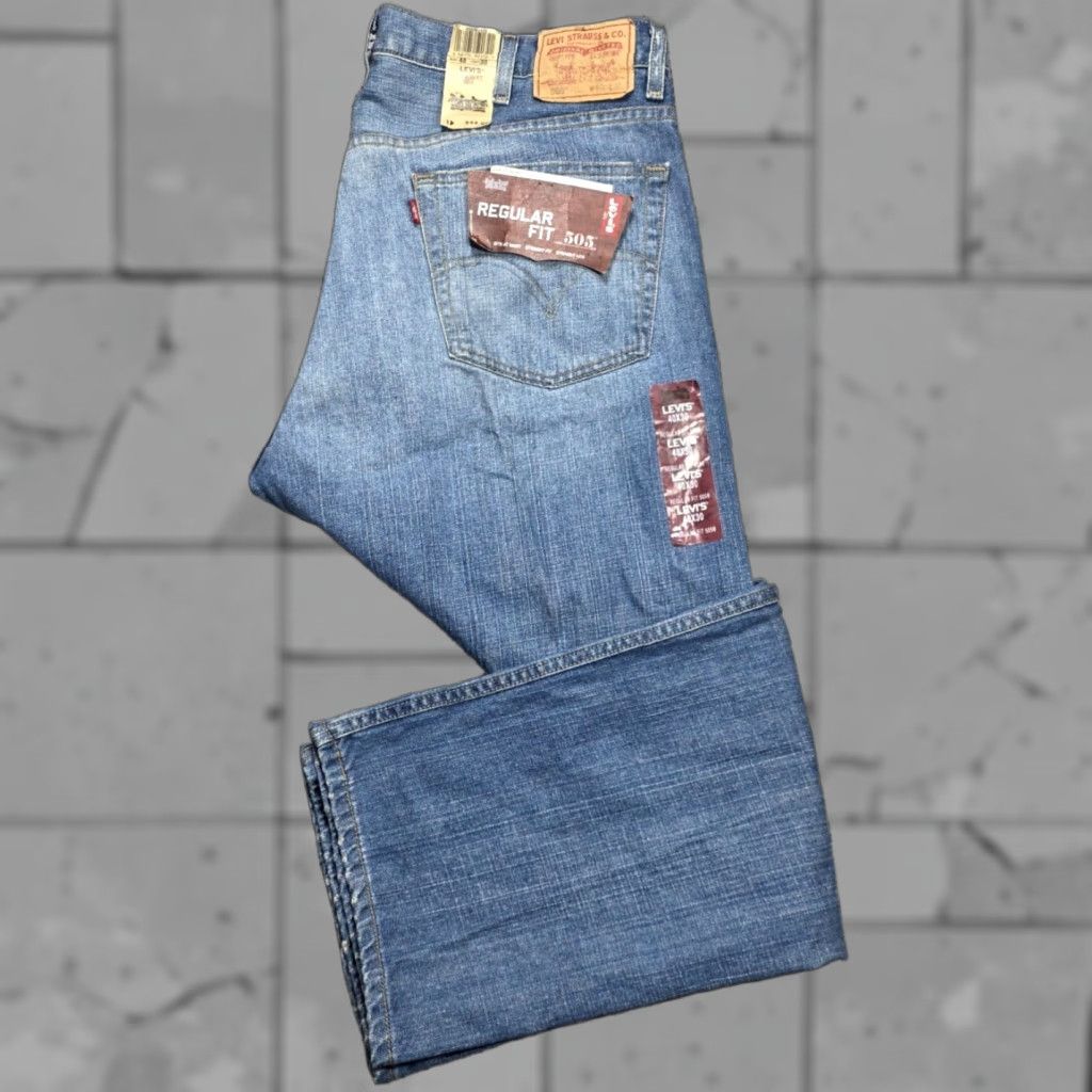 Levi's VINTAGE Levi's 505 Jeans Men 40x30 Blue Denim Cotton Regular Straight Leg Y2K NWT NOS Size US 40 / EU 56 - 1 Thumbnail