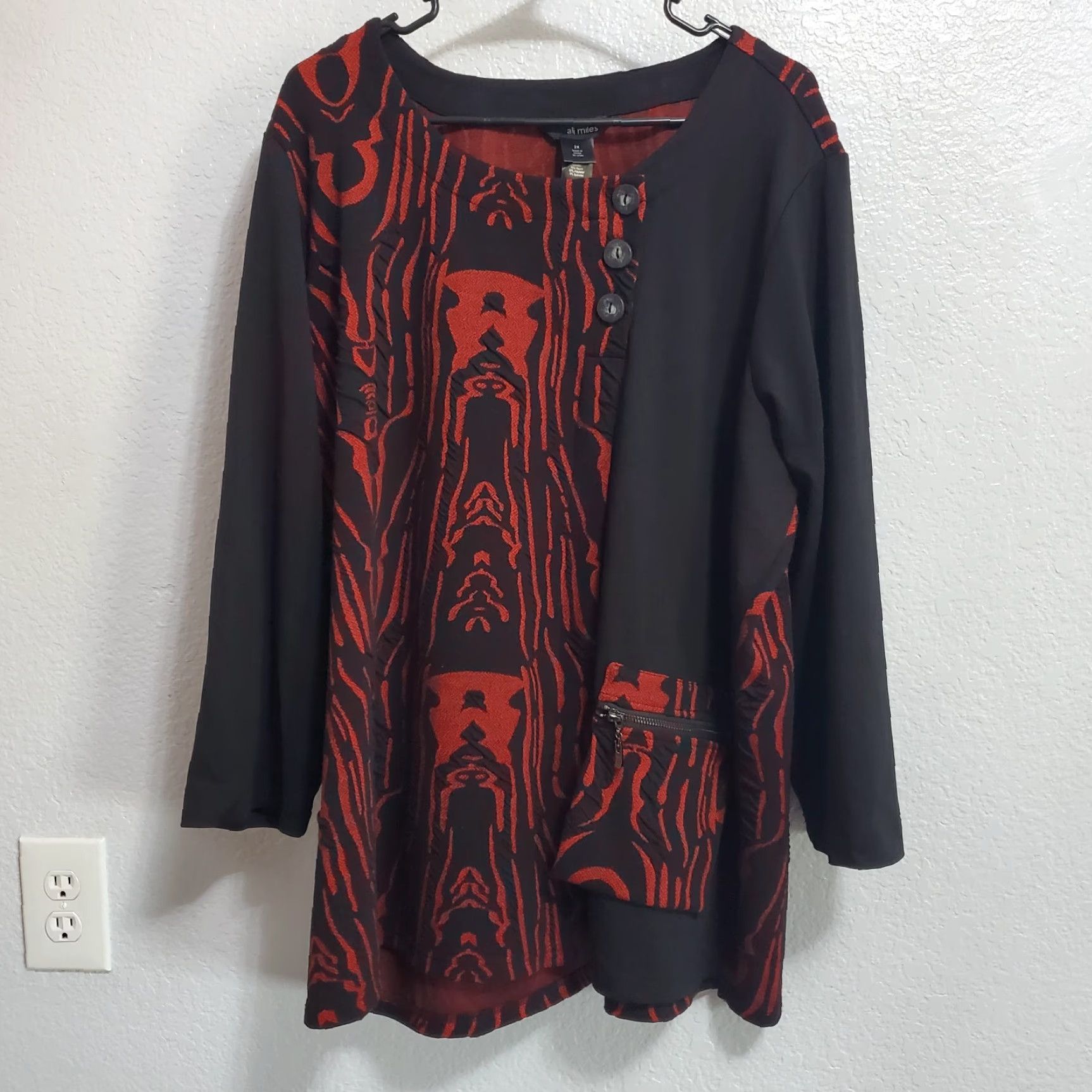 Vintage VINTAGE Ali Miles Tunic Top Womens 2X Black Red Print Buttons 3/4 Sleeve Pocket Artsy Size XXL / US 16-18 / IT 52-54 - 2 Thumbnail
