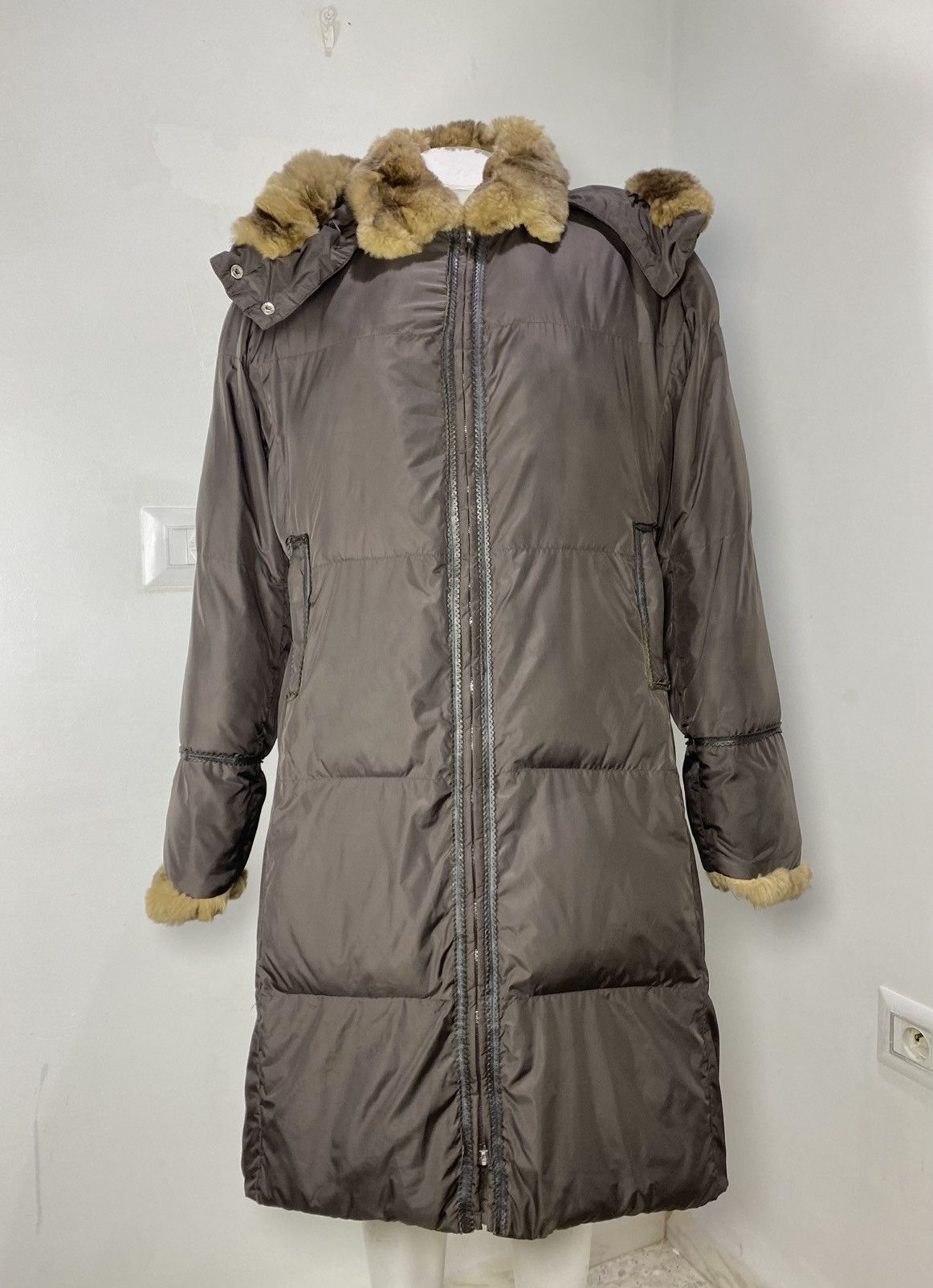 Max Mara Max Mara Oversized Fur-Hood Puffer Coat – Chocolate Brown Size M / US 6-8 / IT 42-44 - 10 Thumbnail