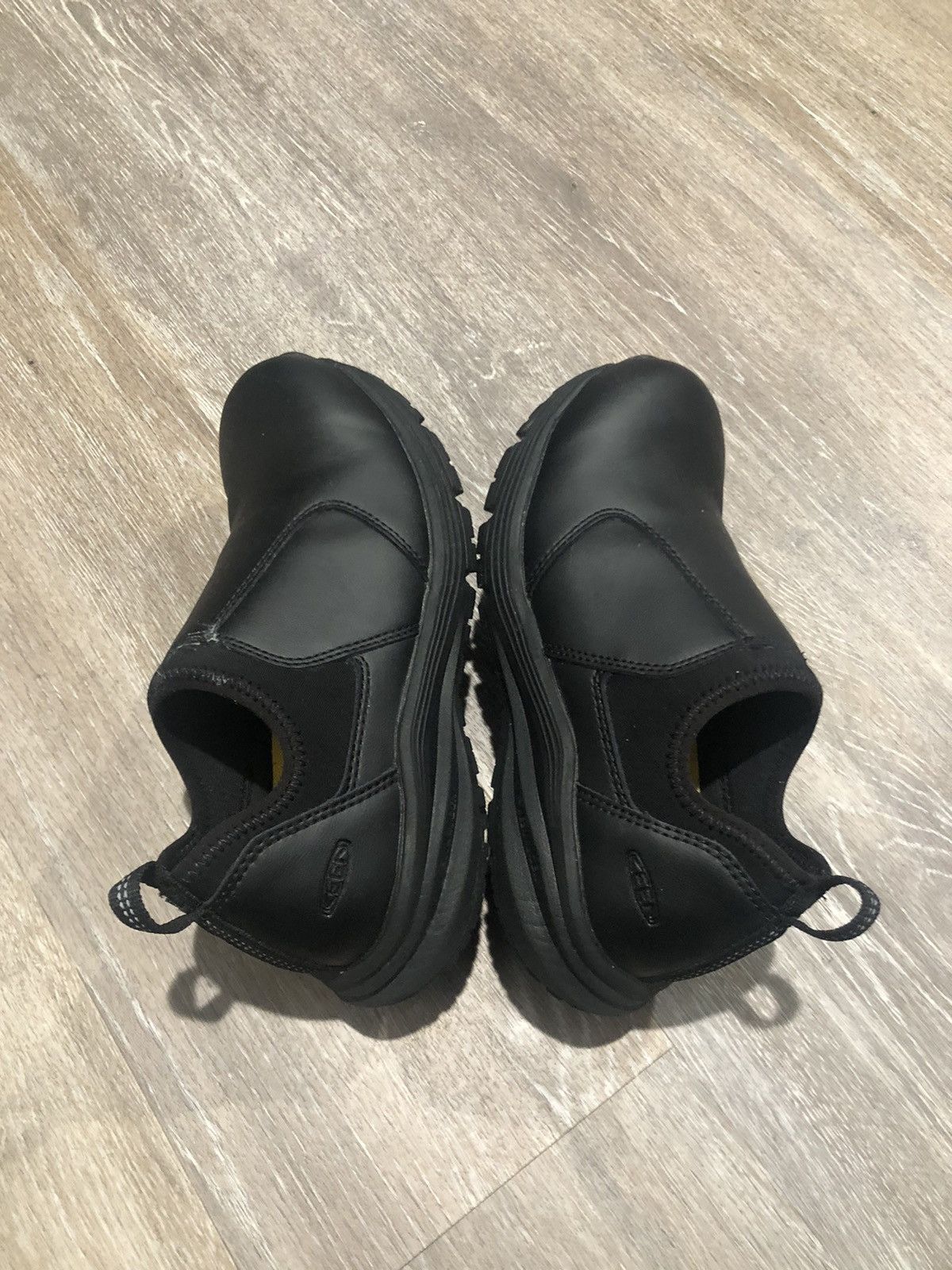 KEEN KEEN Utility Work Shoes Mens 7.5 Black Slip On Oil-Resistant Size US 7.5 / EU 40-41 - 8 Thumbnail