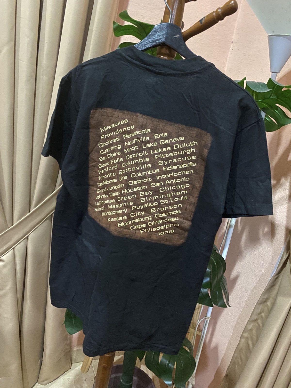 Band Tees Vintage Vince Gill 1995 Country Tour T-Shirt Black Hanes USA Size US M / EU 48-50 / 2 - 8 Thumbnail