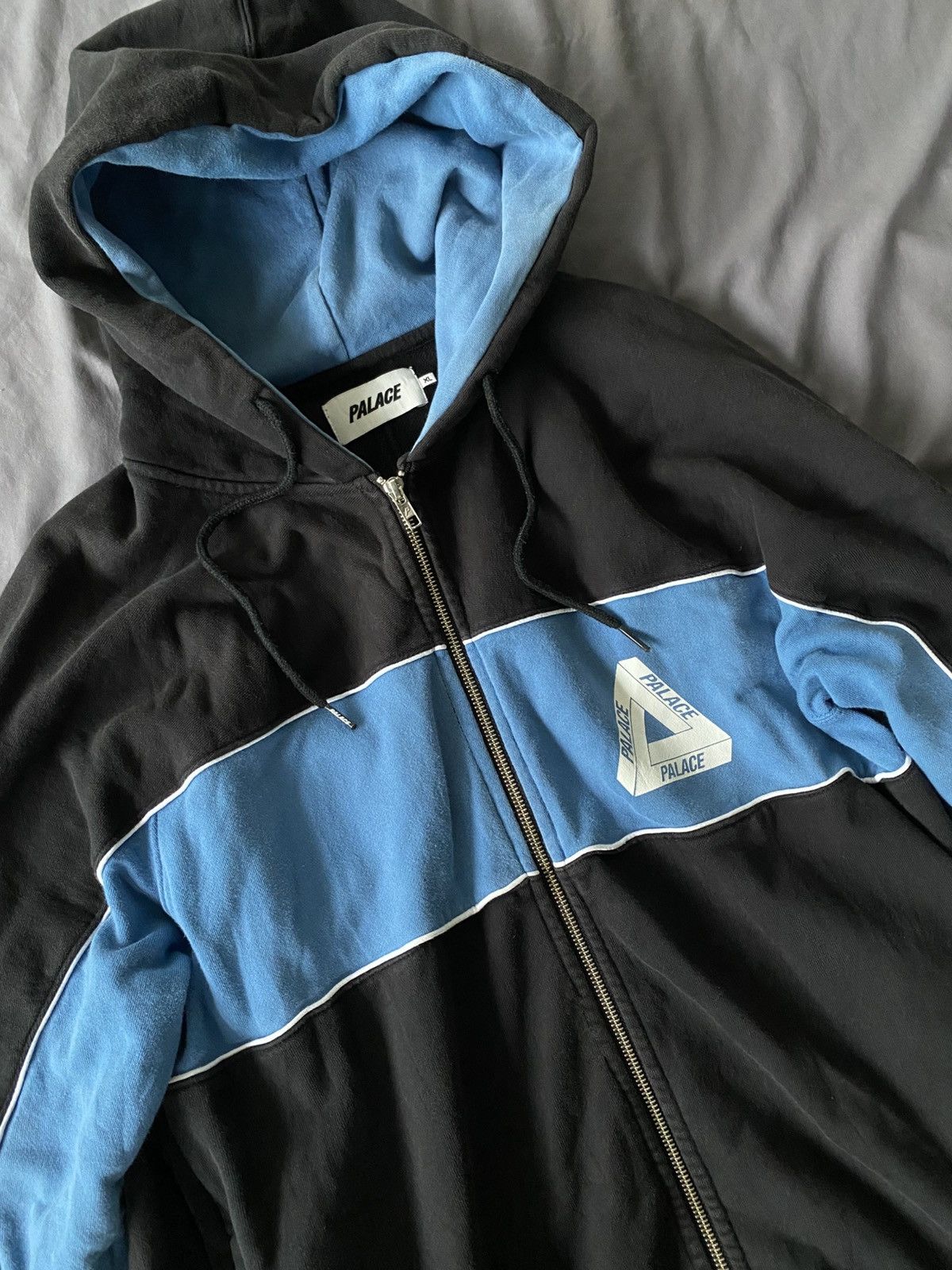 Palace Palace 2 Tone Hood Size US XL / EU 56 / 4 - 3 Thumbnail