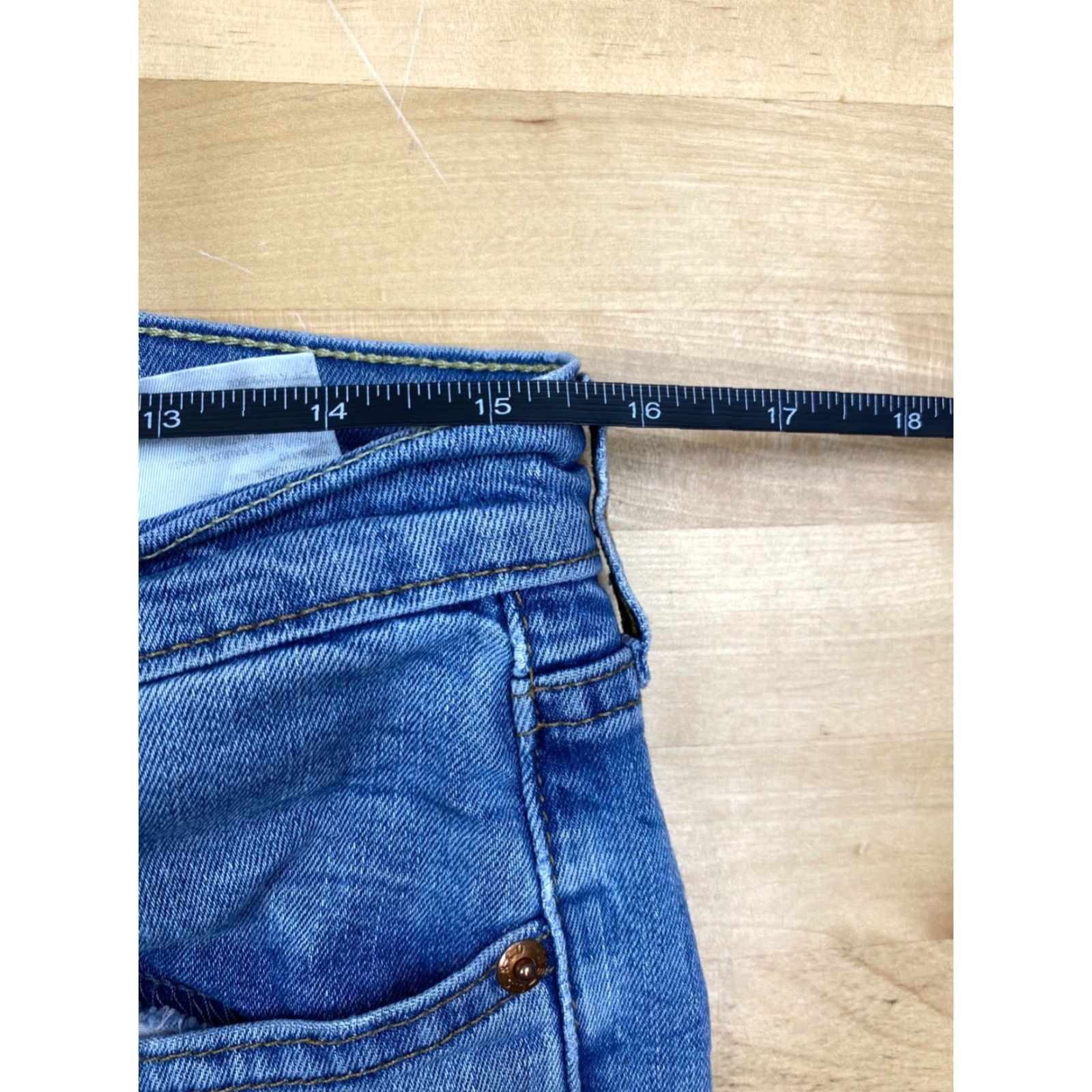 Levi's Levis Womens Boyfriend Jeans Size 28 Blue Light Wash Distressed Casual #5601 Size 28" / US 6 / IT 42 - 7 Thumbnail