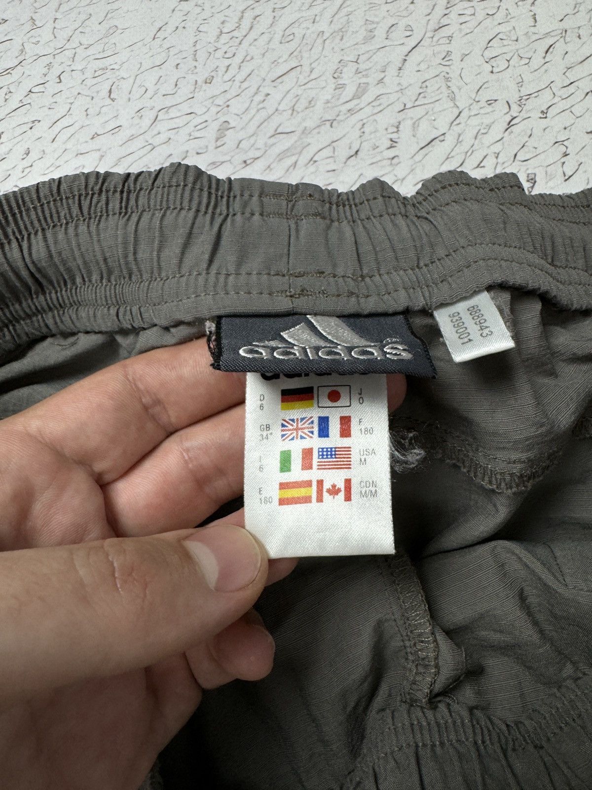 Adidas Adidas vntg y2k outdoor hiking 2 in 1 tightened track pants Size US 34 / EU 50 - 9 Thumbnail