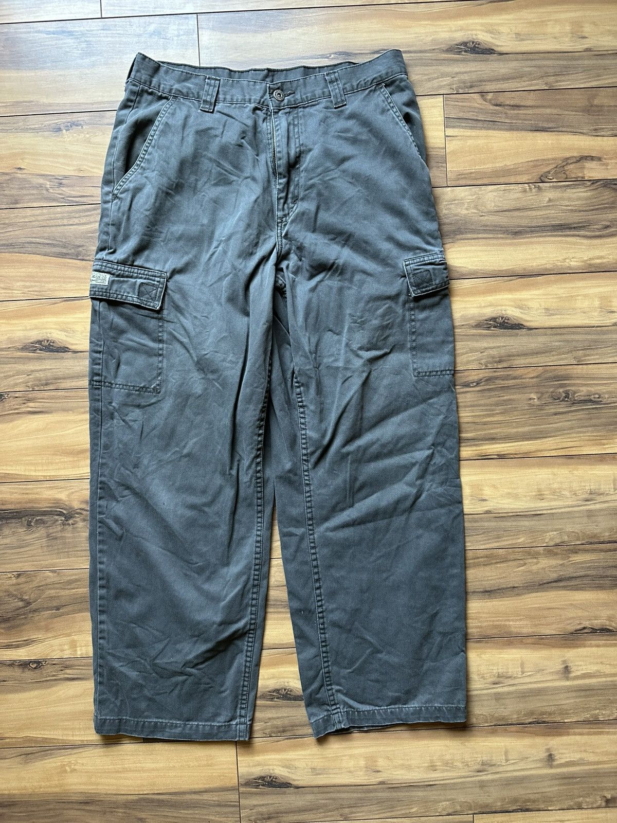 Wrangler Men's Wrangler Cargo Pants in Dark/green Gray Size US 32 / EU 48 - 1 Thumbnail