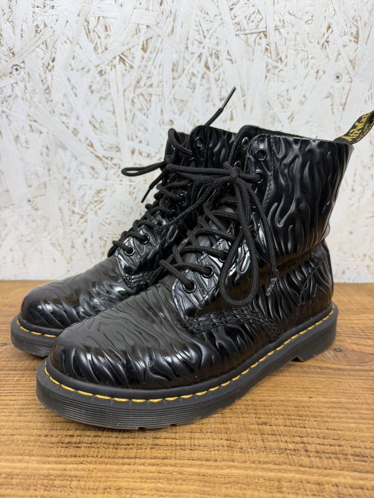 Dr. Martens Dr. Martens 1460 Pascal Embossed Zebra Ankle Boots US7 EU38 Size US 7 / IT 37 - 1 Thumbnail