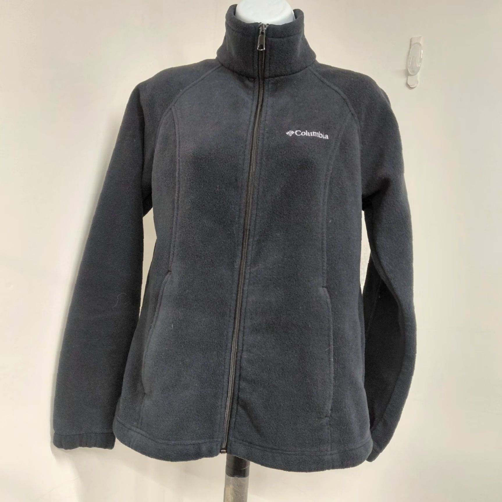Vintage Columbia Fleece Jacket Women’s Benton Springs Black Full Zip Pockets Medium Size M / US 6-8 / IT 42-44 - 2 Thumbnail