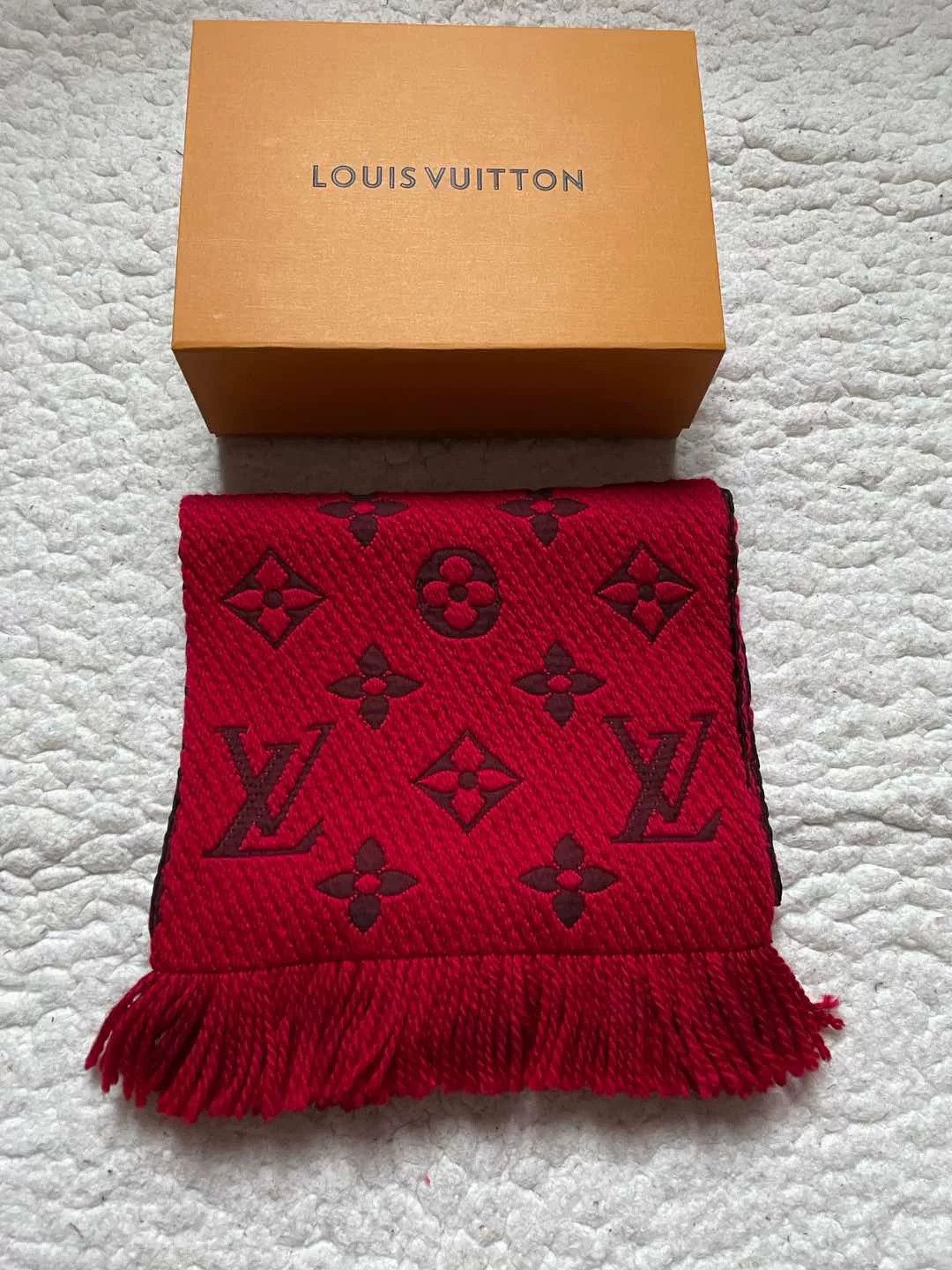 Louis Vuitton LV Red Monogram Scarf Size ONE SIZE - 1 Thumbnail